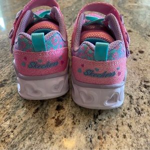 Sketchers light up sneakers